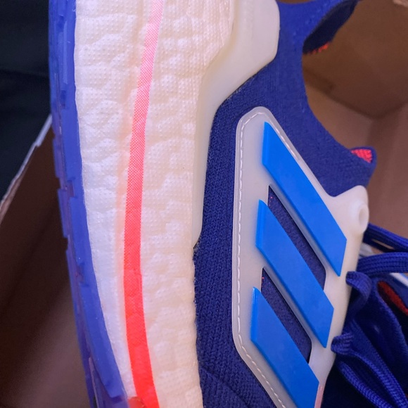Adidas ultraboost 22 men’s shoes size 8 NWT! main image 6